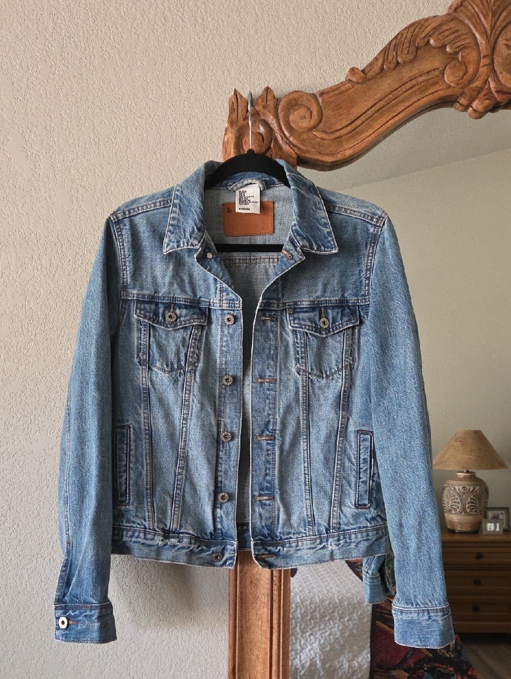 H&M Classic Denim Jacket - Blue - Picture 3 of 10